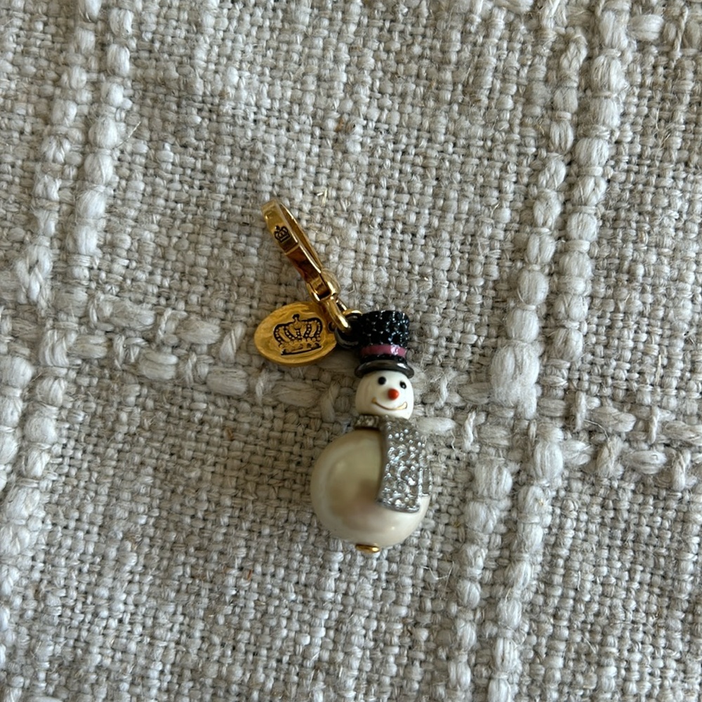 Like-new, Juicy couture charm snowman - limited edition